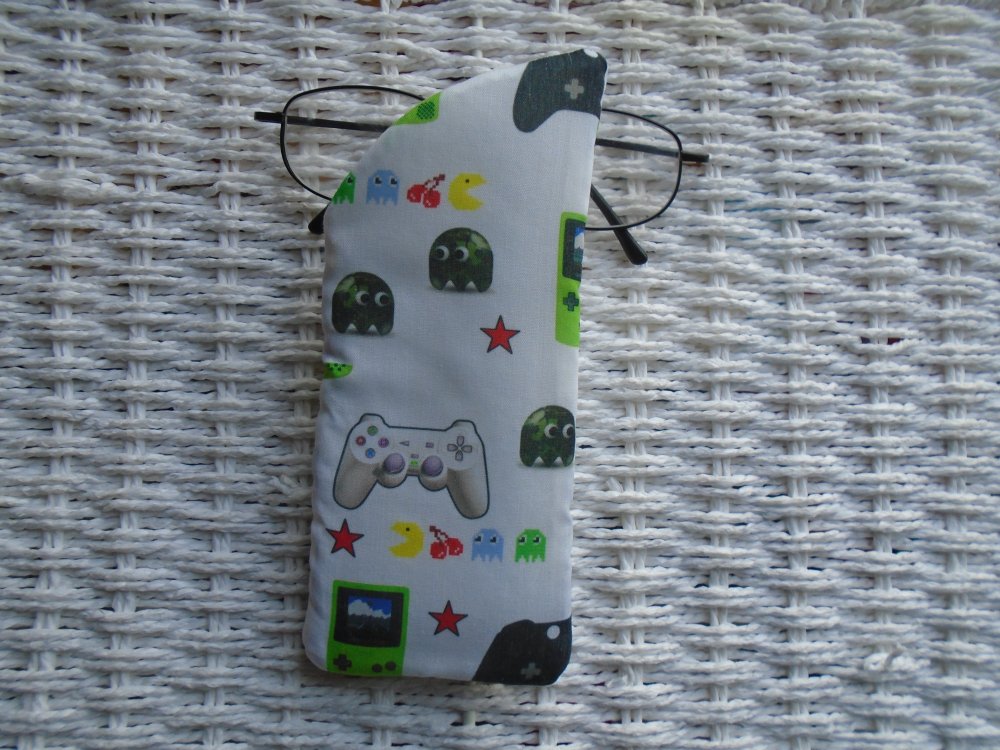 Gaming Gamer Glasses Case Lined & Padded 