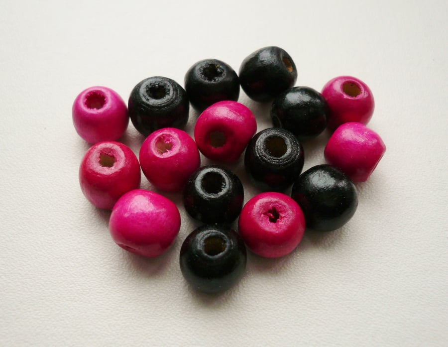 16 Cerise Pink and Black Round Wooden Beads