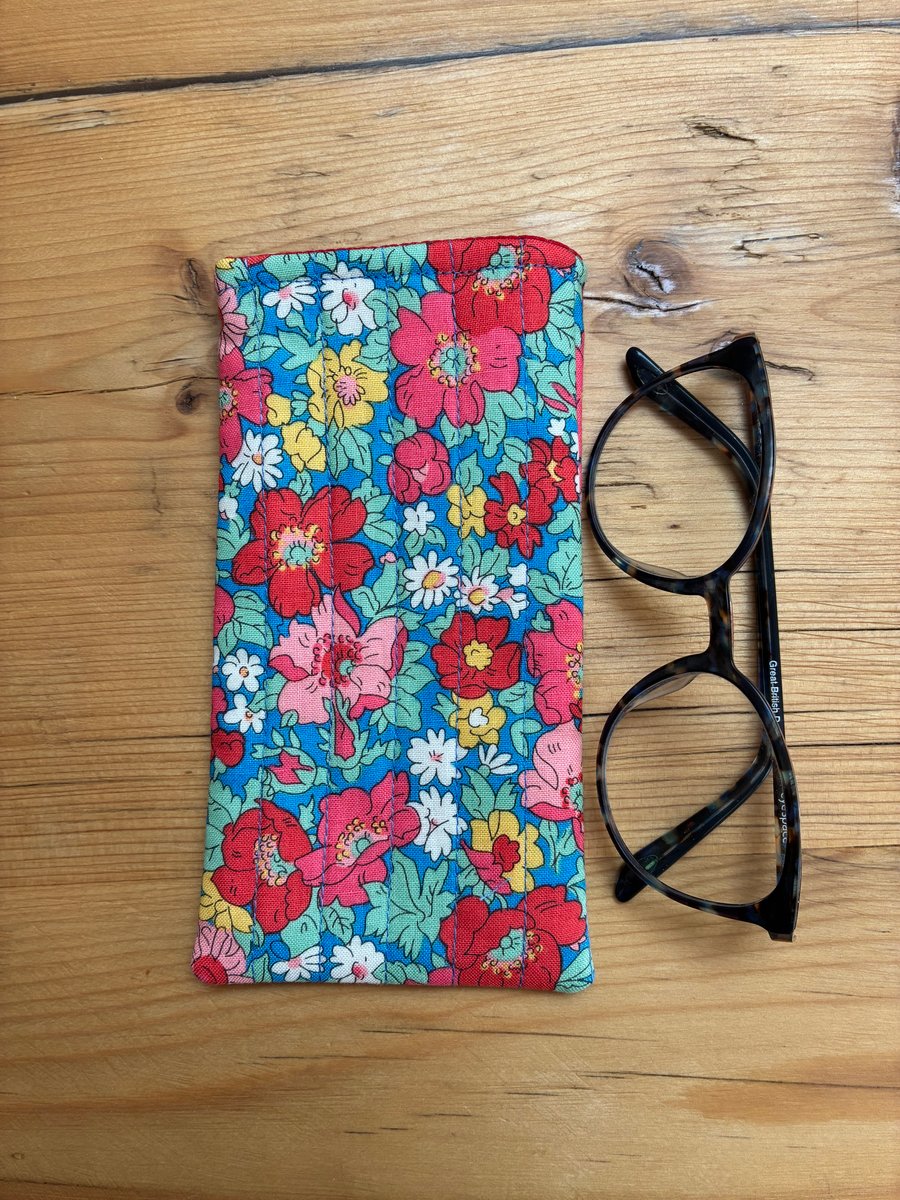 Liberty Cosmos Flower Print Quilted Fabric Glasses Case 