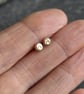 9ct gold pebble stud earrings, Spiral pattern - Image 2