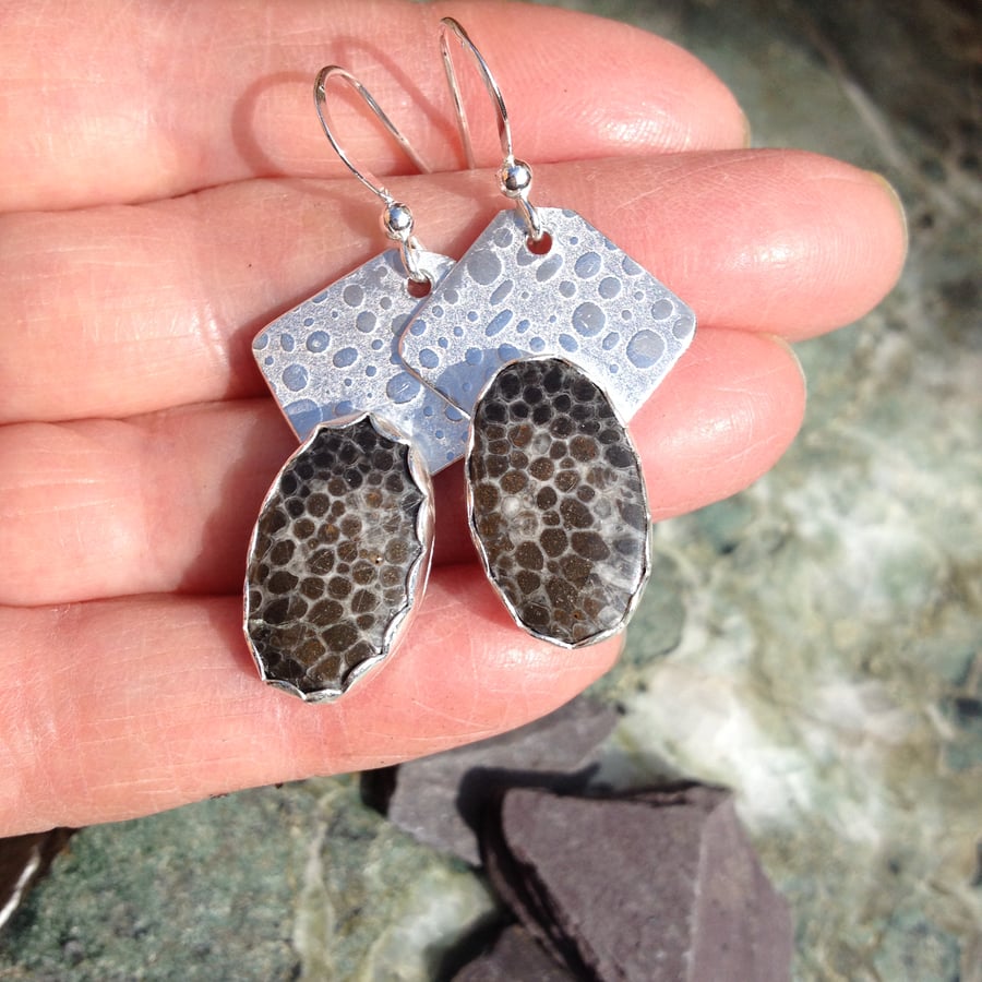 Black Coral oval earrings