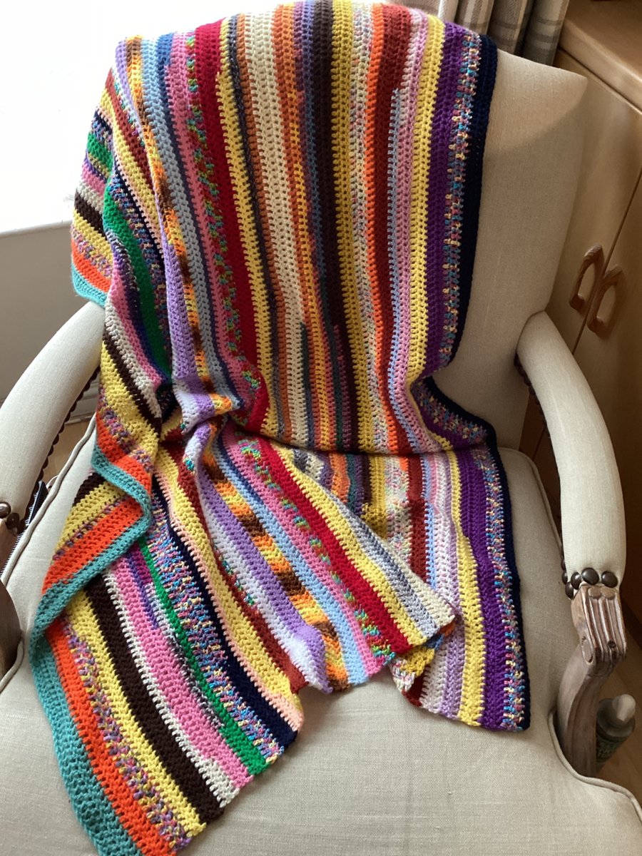  CROCHET BLANKET HANDMADE IN LOVELY STRIPES APPROX 50x30" A LOVELY WRAP AROUND