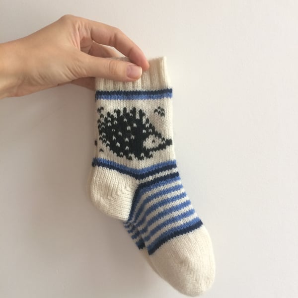 READY TO SHIP Children Kids Socks White Wool Hedgehog Blue White Fair Isle