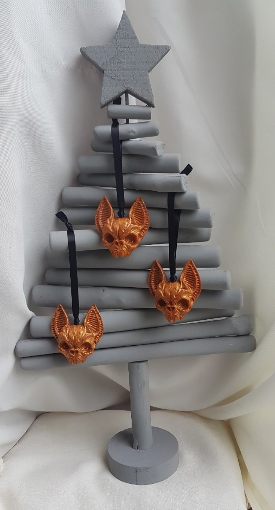 Scary Christmas - Vampire Bat Skull Hanging Decorations - Gold Tones.