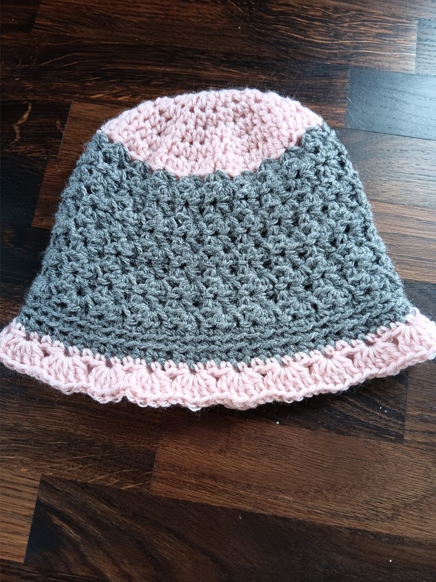 Crochet beanie hat for 1 to 3 years