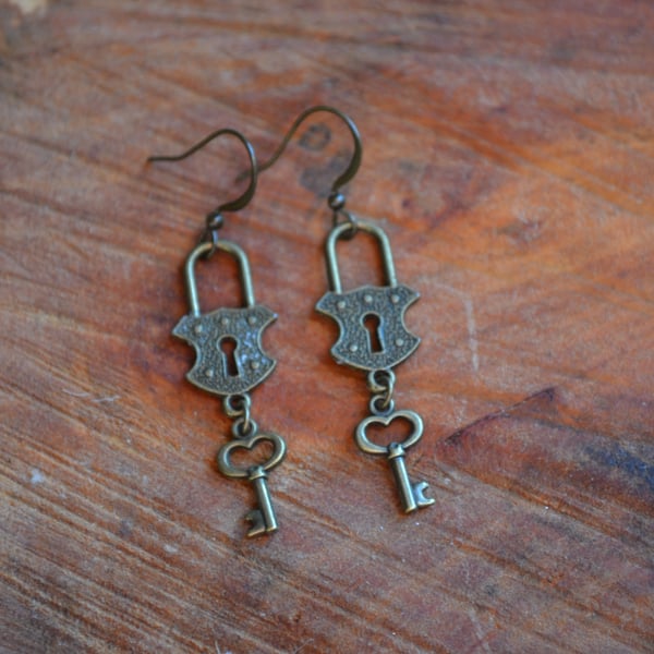 Steampunk lock and key earrings