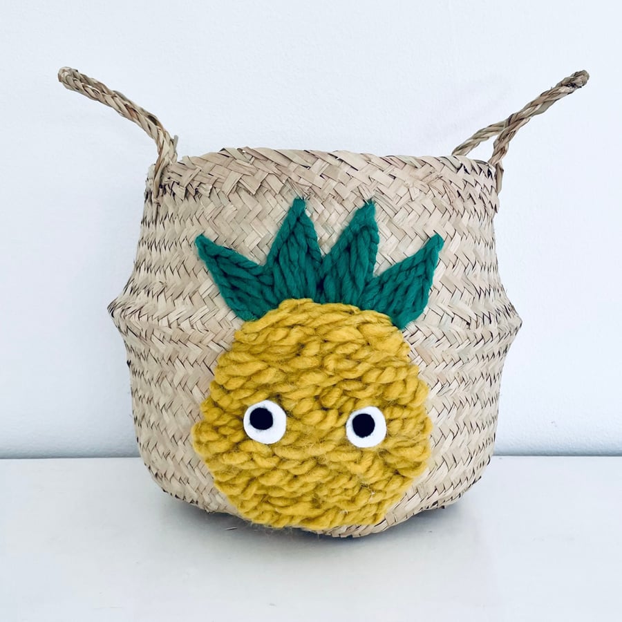 Pineapple belly basket storage 