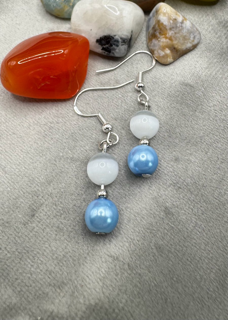 Glass pearl and Moonstone earrings - Light blue 