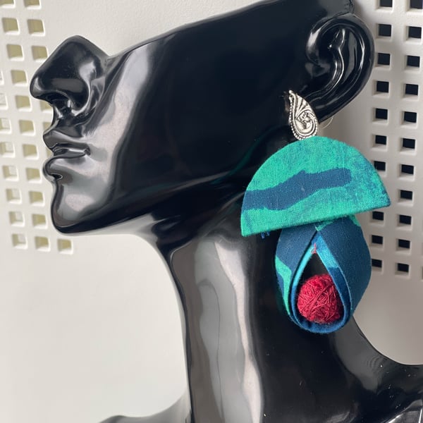 Semi circle fabric earrings with loops