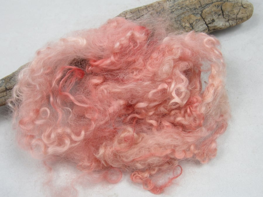10g Naturally Dyed Sappanwood Pink Masham Felting Wool