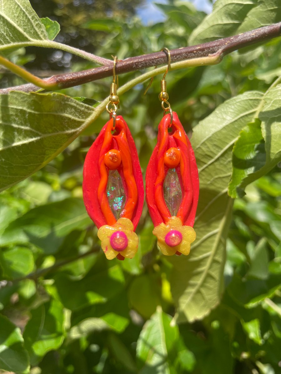 Glistening Sunset Yoni Earrings