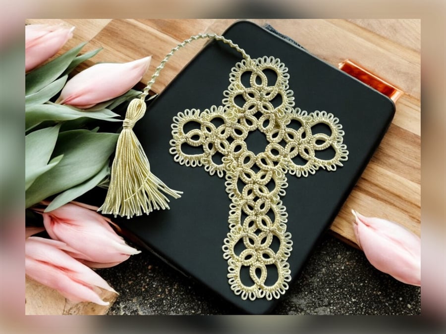 Tatted lace cross bookmark 