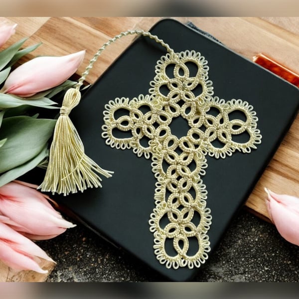 Tatted lace cross bookmark 