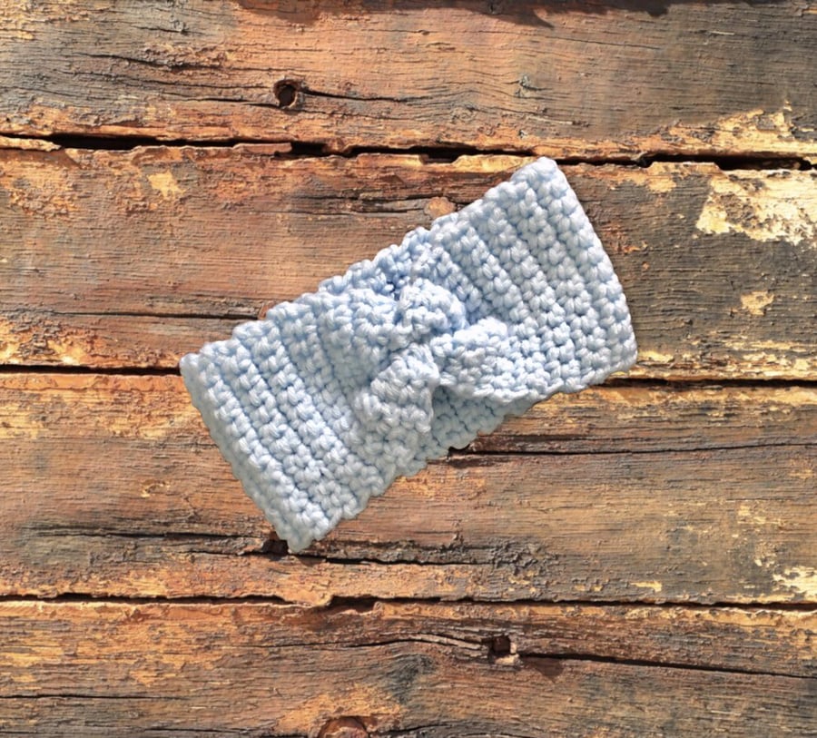 Handmade crochet chunky  baby blue colour headband, earwarmer.