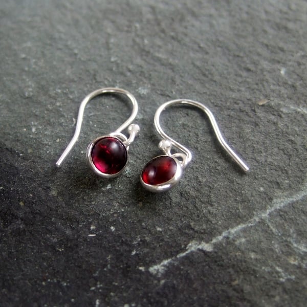 DANGLE Sterling Silver Garnet droplet earrings, Handmade Urban Jewellery