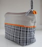 Padded make-up bag - Image 1