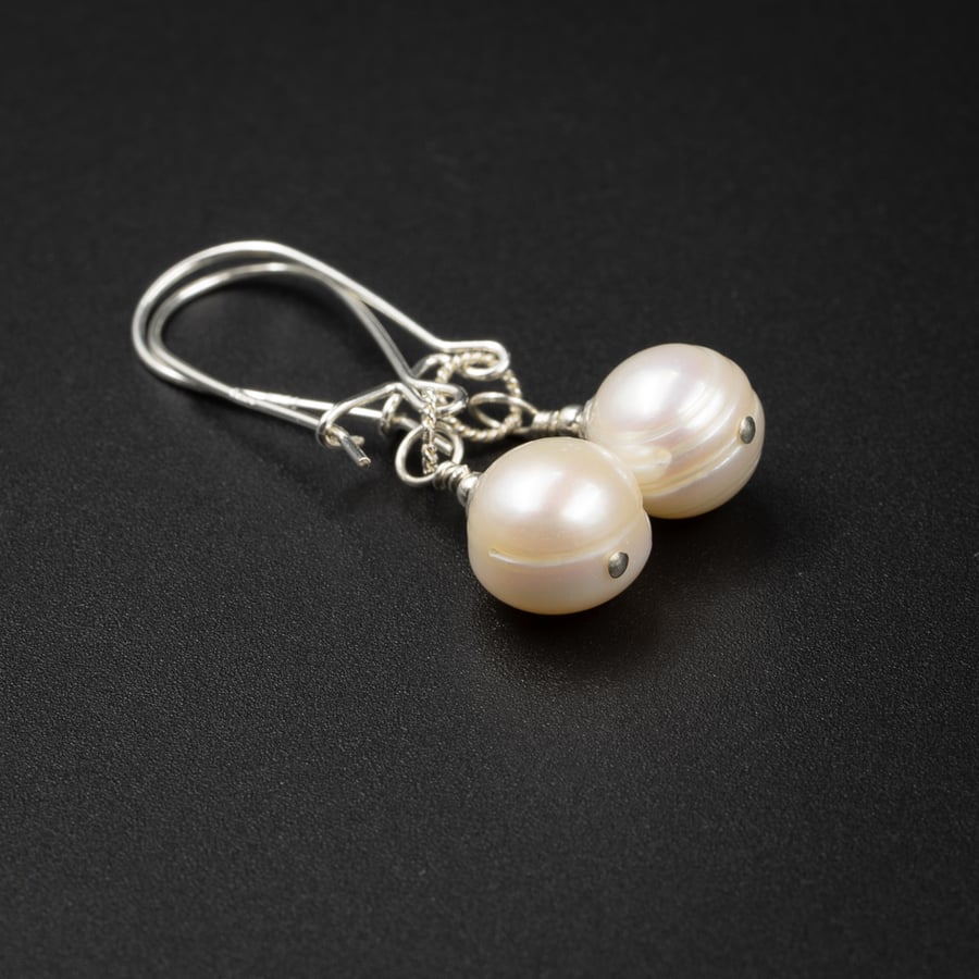  Natural cream freshwater pearl earrings, natural pearl drops, pearl jewelry 