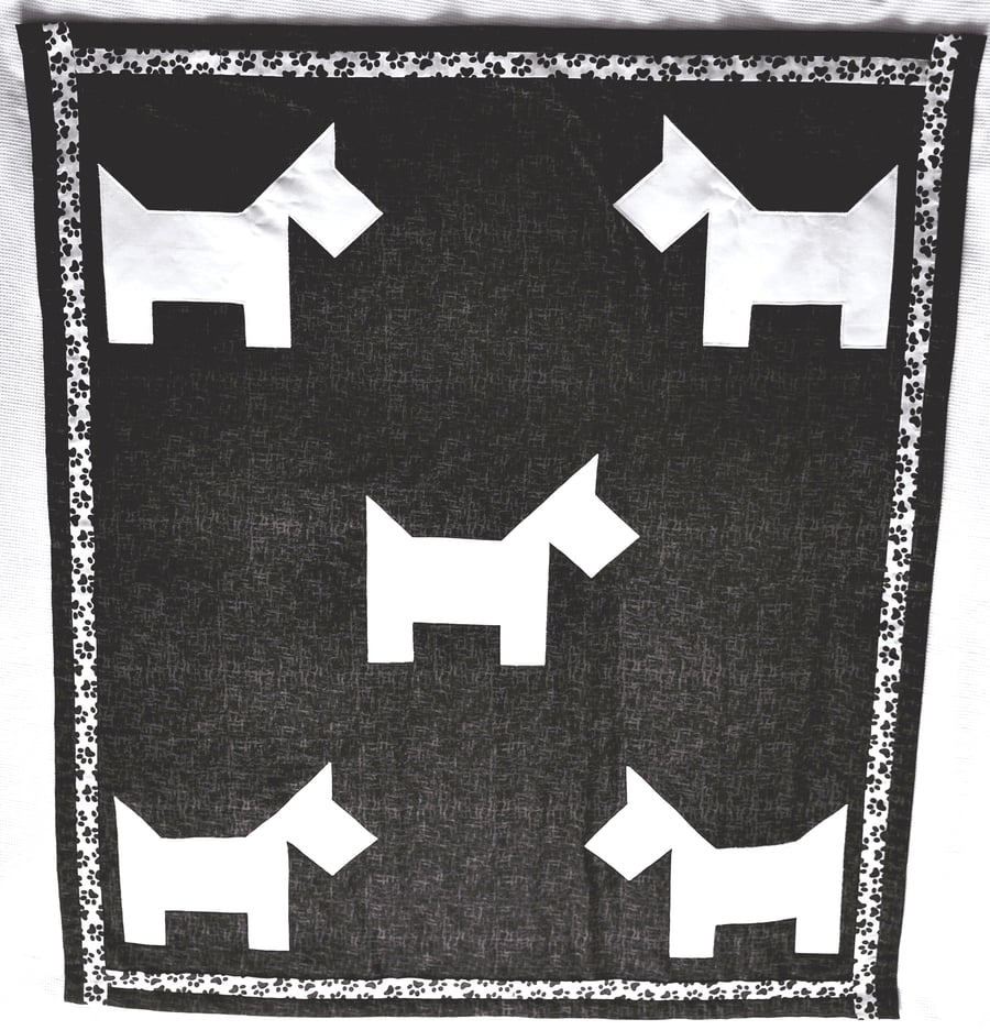 WHITE SCOTTY DOG THROW