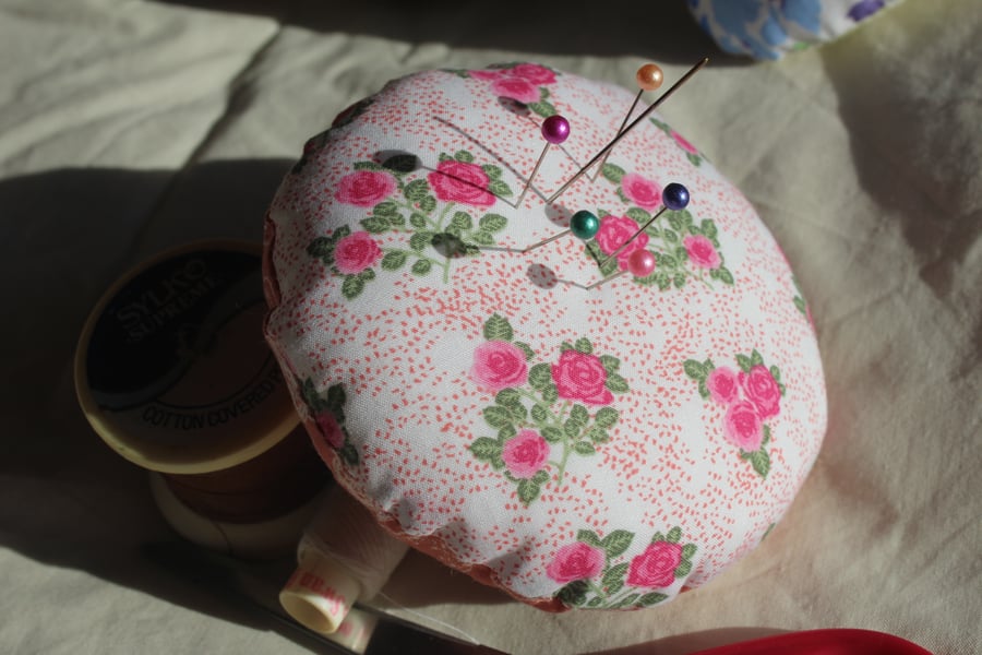 Pink and Peach Rose Round Pin Cushion