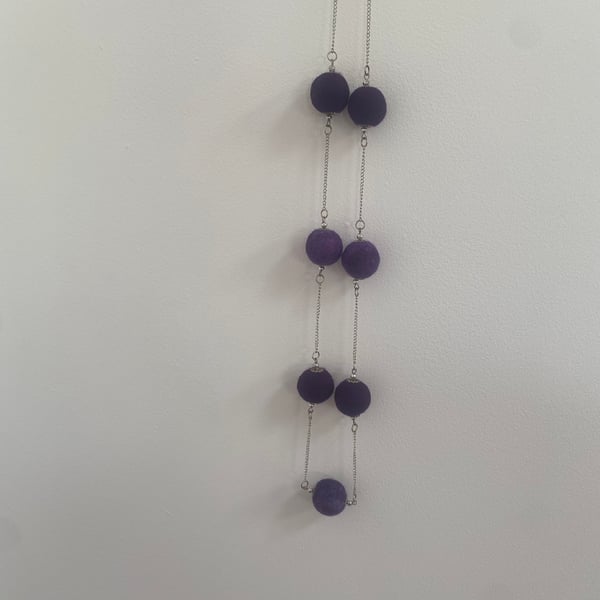 Felt Necklace. (810)