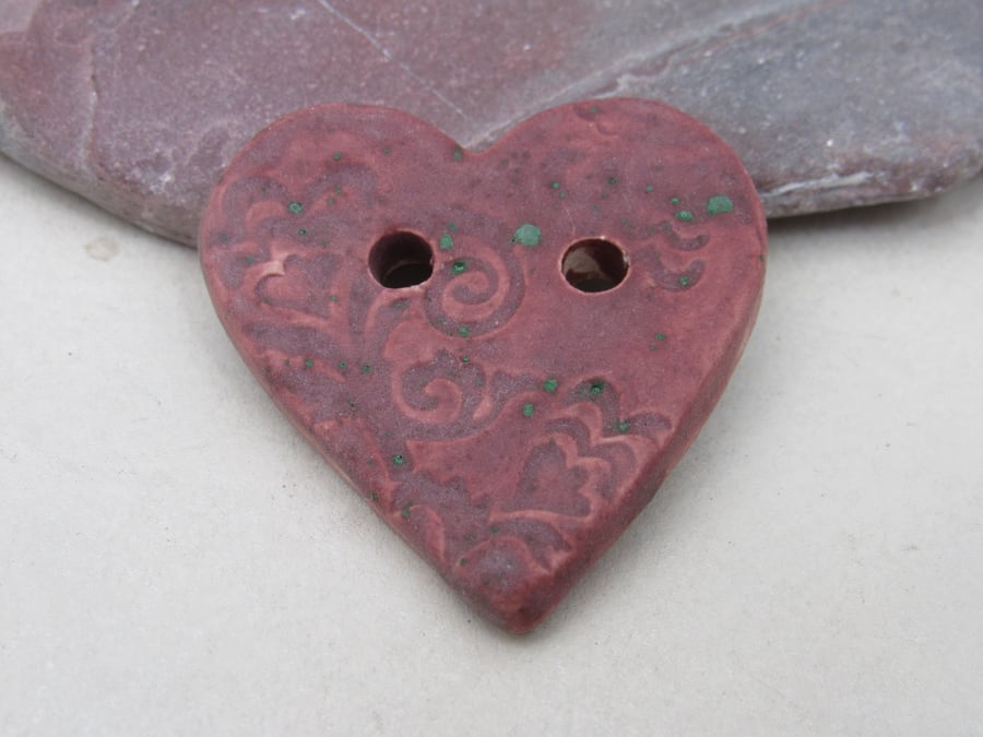 Medium Speckled Damson Purple Brocade Texture Heart Shaped Ceramic Button