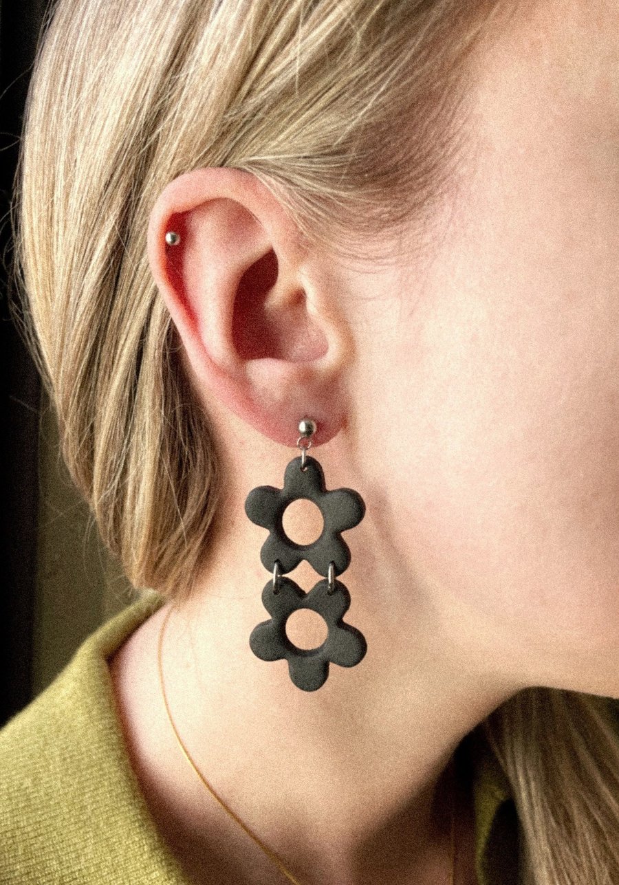 Y2k fashion black flower dangle earrings