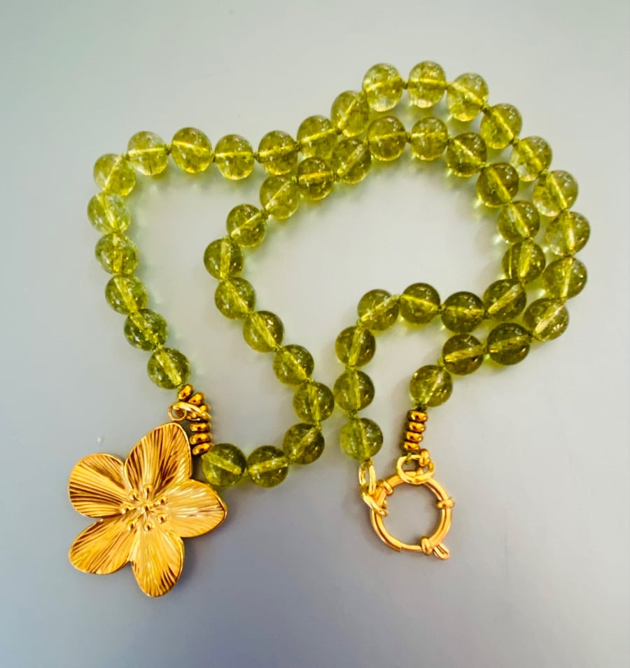 Peridot green beaded necklace 