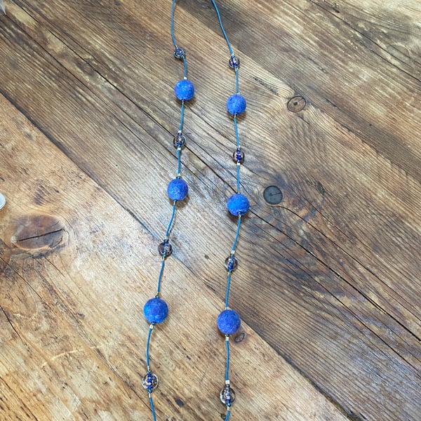 Felt Necklace. (743)