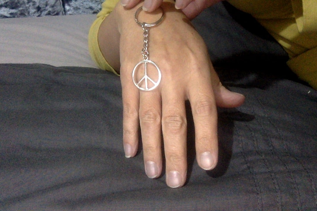  peace symbol Keyring
