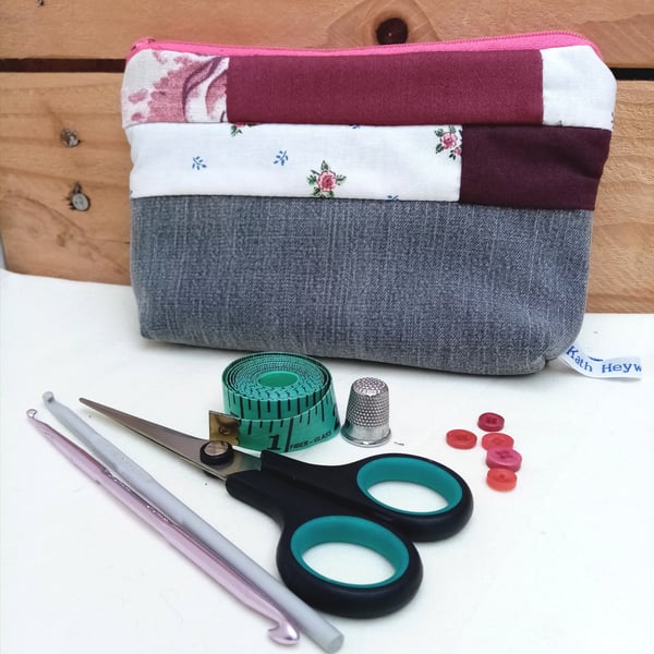 Make up Bag, Notions Zipped Pouch, Handmade Patchwork Fabric Pouch