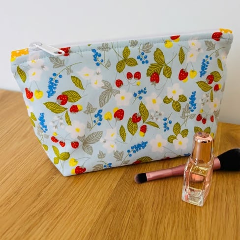 Make up bag, small toiletry bag, water resistant lining, blue floral pattern