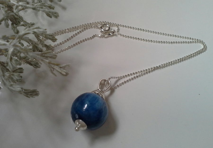 31.45 cts Himalayan Blue Kyanite Sterling Silver Pendant and Chain 18"inches