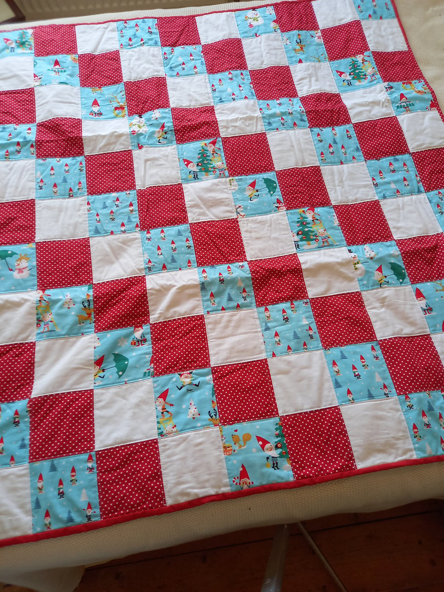 Xmas patchwork quilt