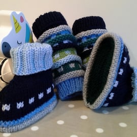 Baby Booties and Leg Warmer Set 