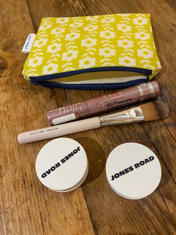 Oil Cloth Make Up Bag (816)