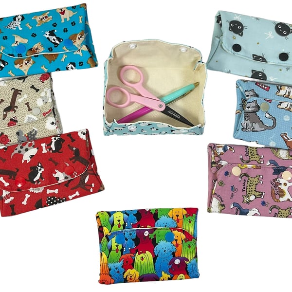 box shaped Coin purse with dogs and cats, small fold up small pets notions pouch