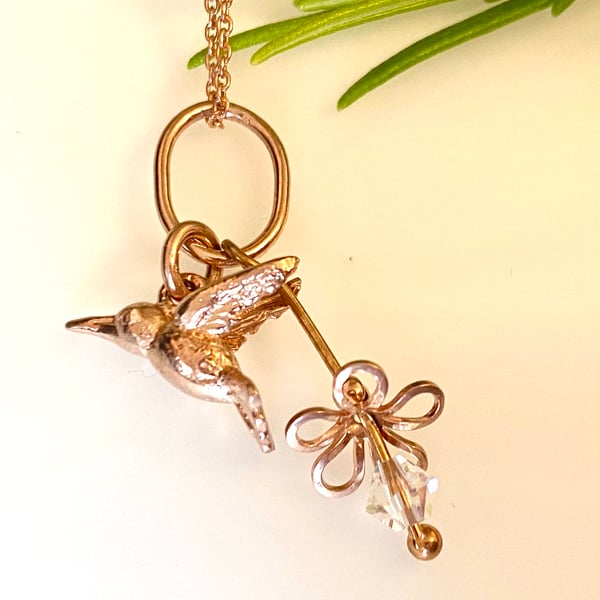 Humming bird Necklace - Flying the nest - Pendant Rose Gold plated Ag University