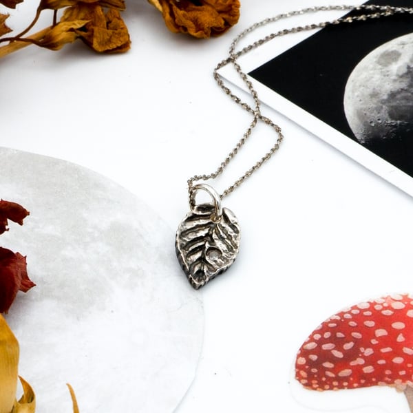 Solid Silver Witchy Autumn Blackberry Leaf Charm Pendant Gemstone Necklace 