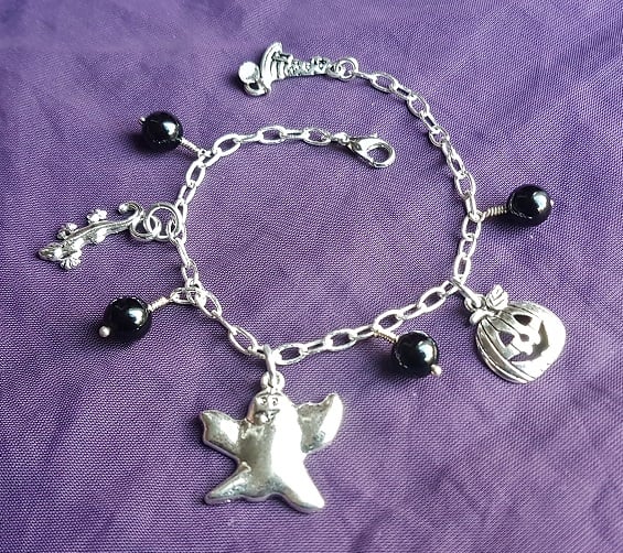 Gorgeous Onyx bead Halloween charm bracelet