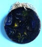 Pendant - round, scrolled gold and pink over dark blue - Image 5