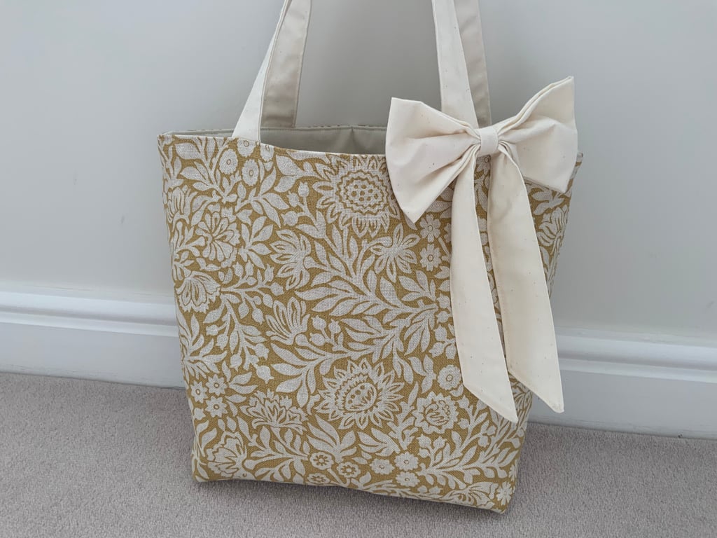 Fabric Tote Bag with Bow, Beach Bag, Handbag, Travel Bag, Work Bag, Linen