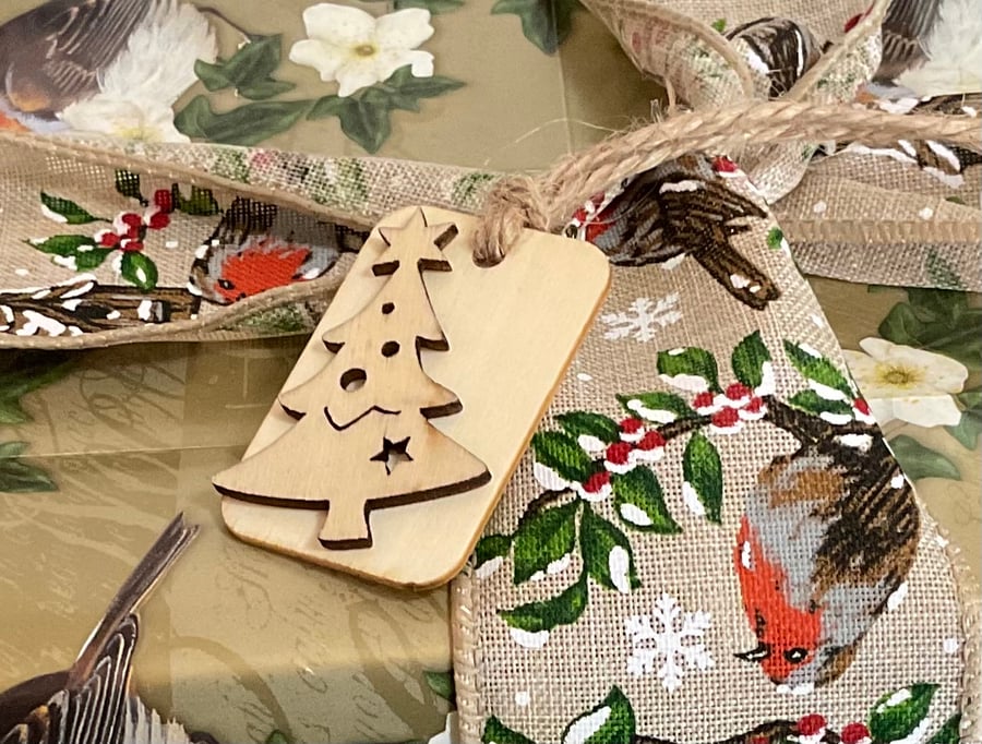 Set of five wooden Christmas tree gift tags.