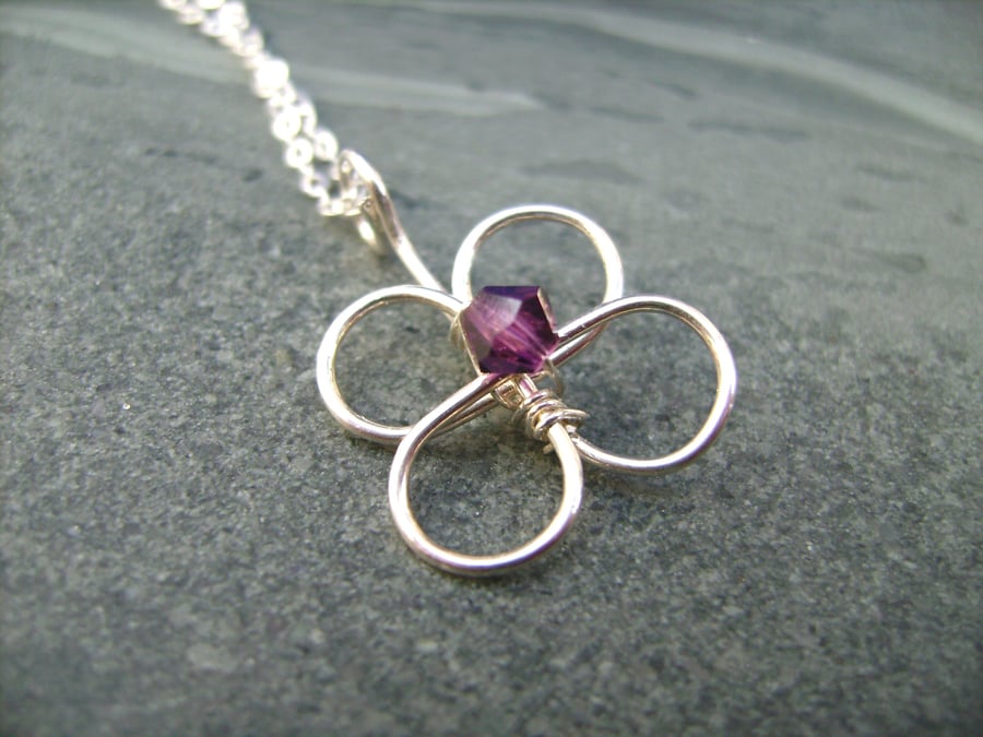  Sterling Silver Flower Pendant Necklace