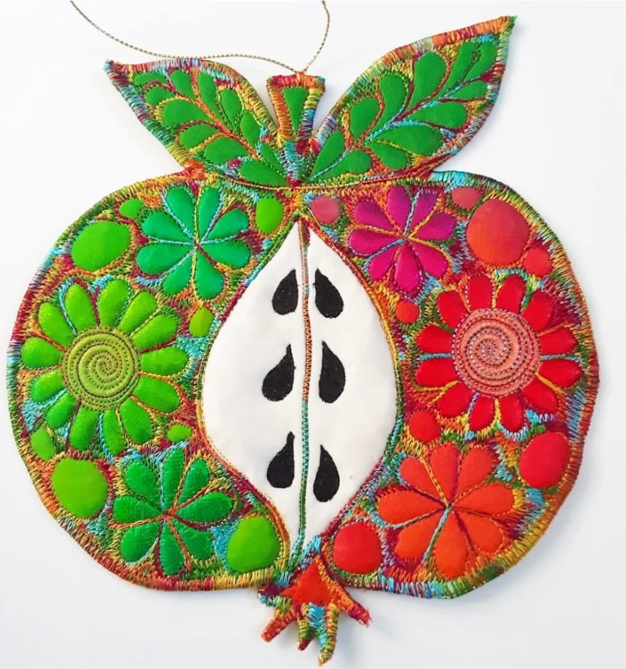 Decorations - Apple Hanging Decoration - Home Decoration 