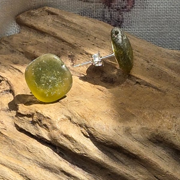 Sea glass stud earrings, small light green stud earrings
