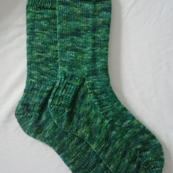 Hand knitted socks, Emerald, MEDIUM, size 5-7