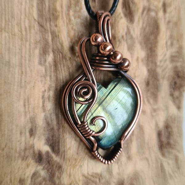 Natural Green Labradorite Heart Copper Necklace Pendant Gift Crystal Jewellery