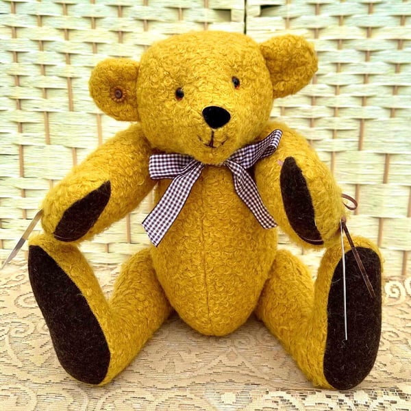 Thomas: Collectable Boucle Artist Bear 50cm (19.5”)