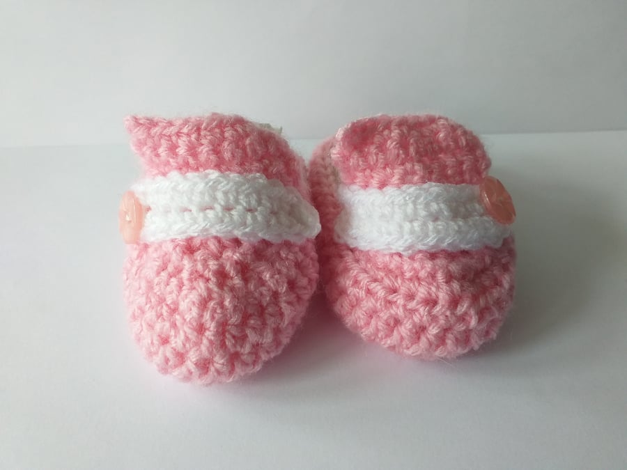 CROCHET BABY LOAFERS