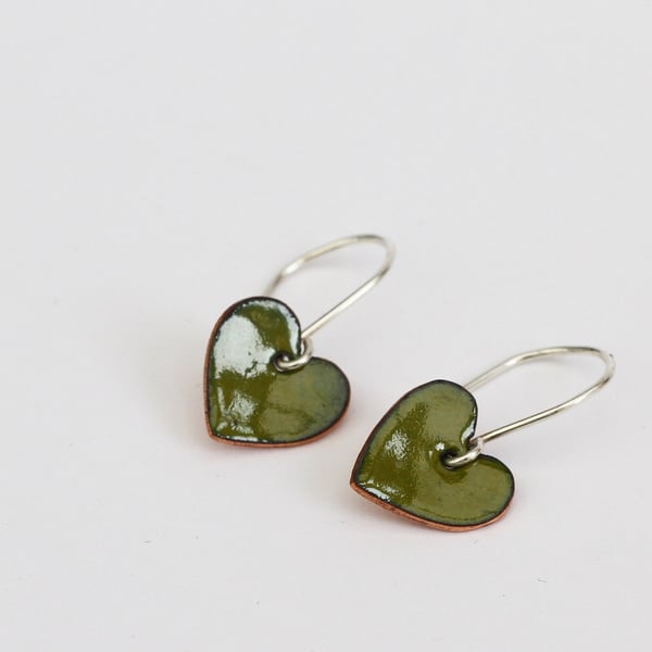 Olive green enamelled hearts